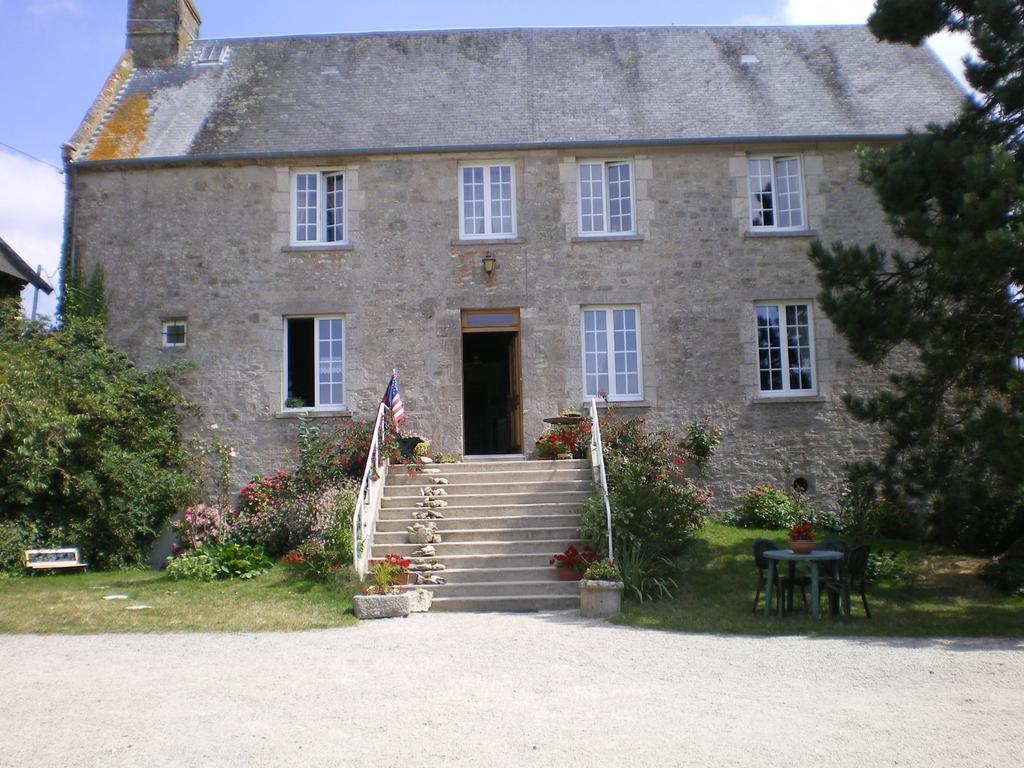 Ferme Manoir La Fiere Bed and Breakfast Sainte-Mère-Église Exterior foto