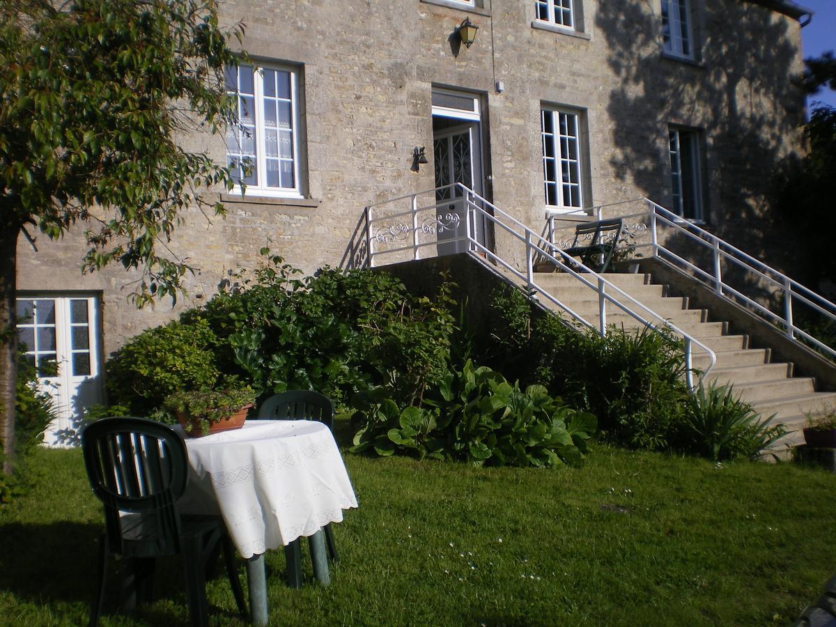 Ferme Manoir La Fiere Bed and Breakfast Sainte-Mère-Église Exterior foto