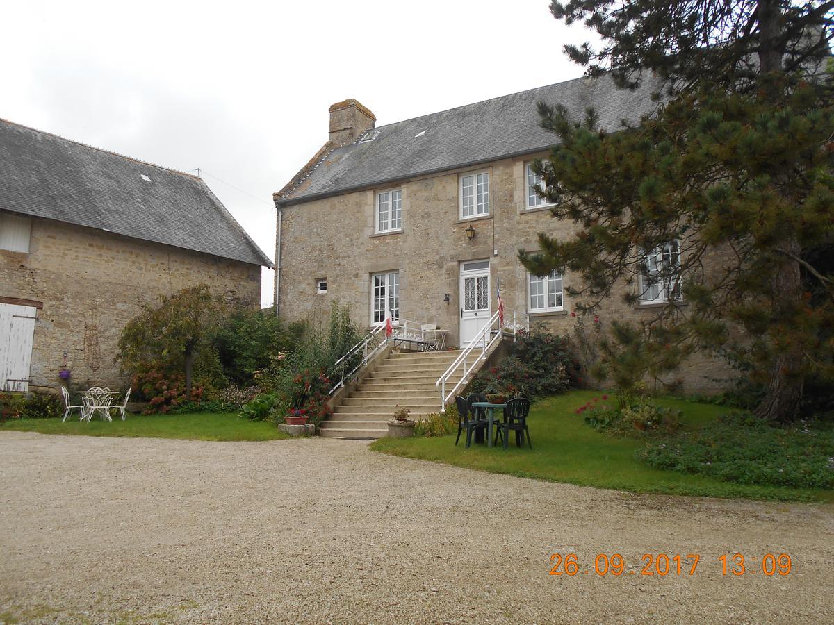 Ferme Manoir La Fiere Bed and Breakfast Sainte-Mère-Église Exterior foto