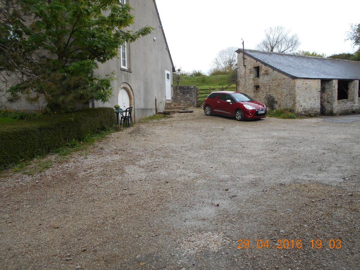 Ferme Manoir La Fiere Bed and Breakfast Sainte-Mère-Église Exterior foto