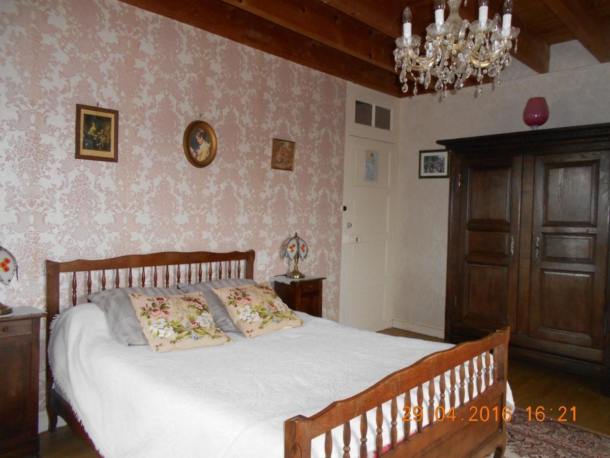 Ferme Manoir La Fiere Bed and Breakfast Sainte-Mère-Église Exterior foto